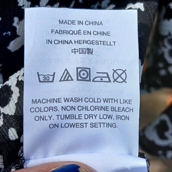 'Ditsey' Black & White Chiffon Floral Flowy &  Long Wrist Ruffles  Midi Sz M - Picture 9 of 12